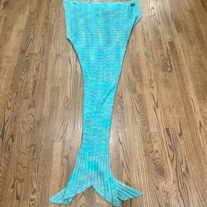Blue Green Purple Mermaid Tail Blanket